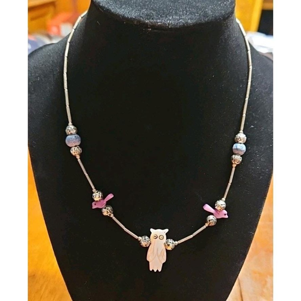 Vintage 16" Necklace / Mother Of Pearl‎ Owl. (390)